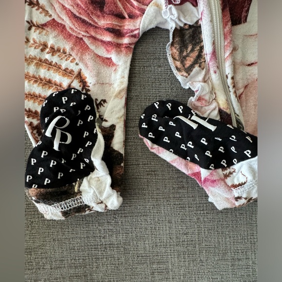 Posh Peanut Footie - Picture 4 of 5